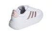 ADIDAS IH2425 00 divatos női sneaker